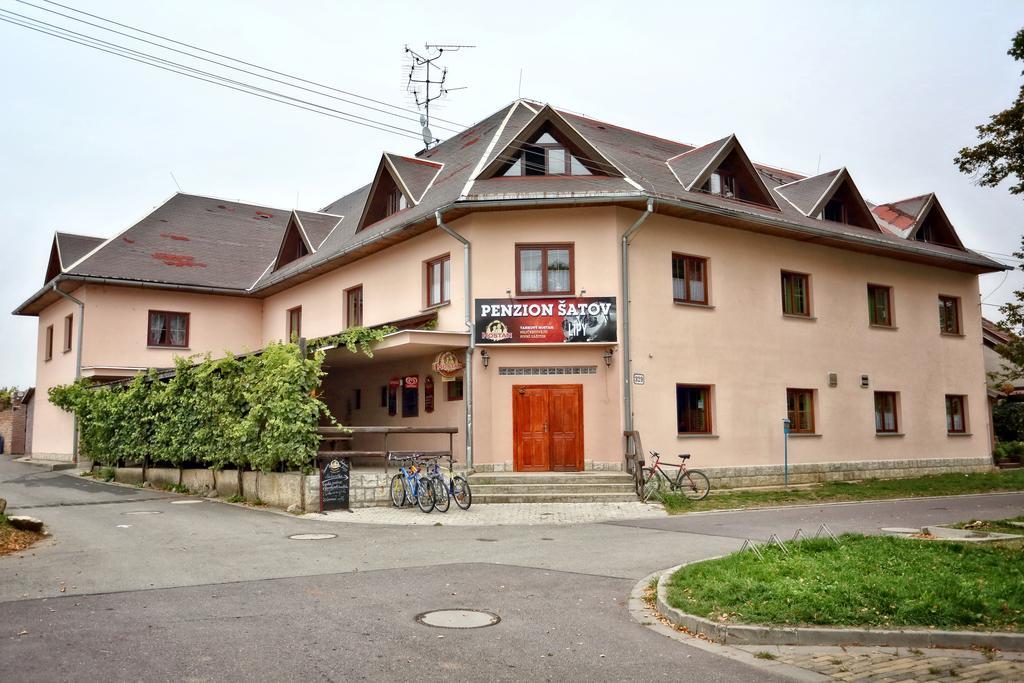 Penzion Satovske Lipy ภายนอก รูปภาพ
